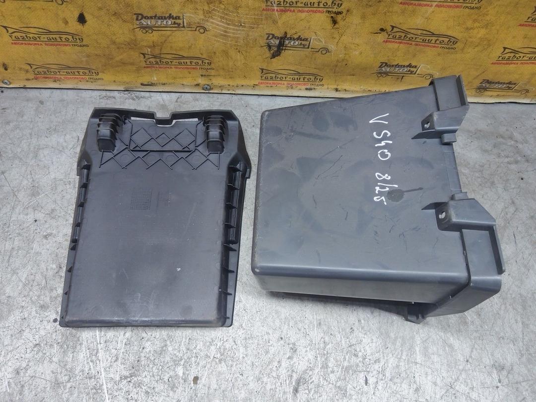 Бардачок 79EF3V Volvo S40 купить с доставкой. Огромный выбор салонов. У нас есть практически все.