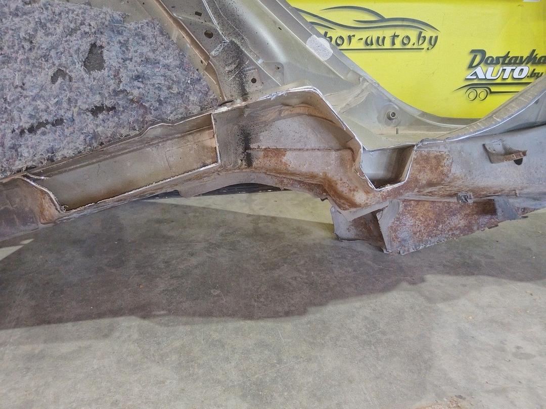 Крыло заднее левое AW9R32 Citroen C5 undefined