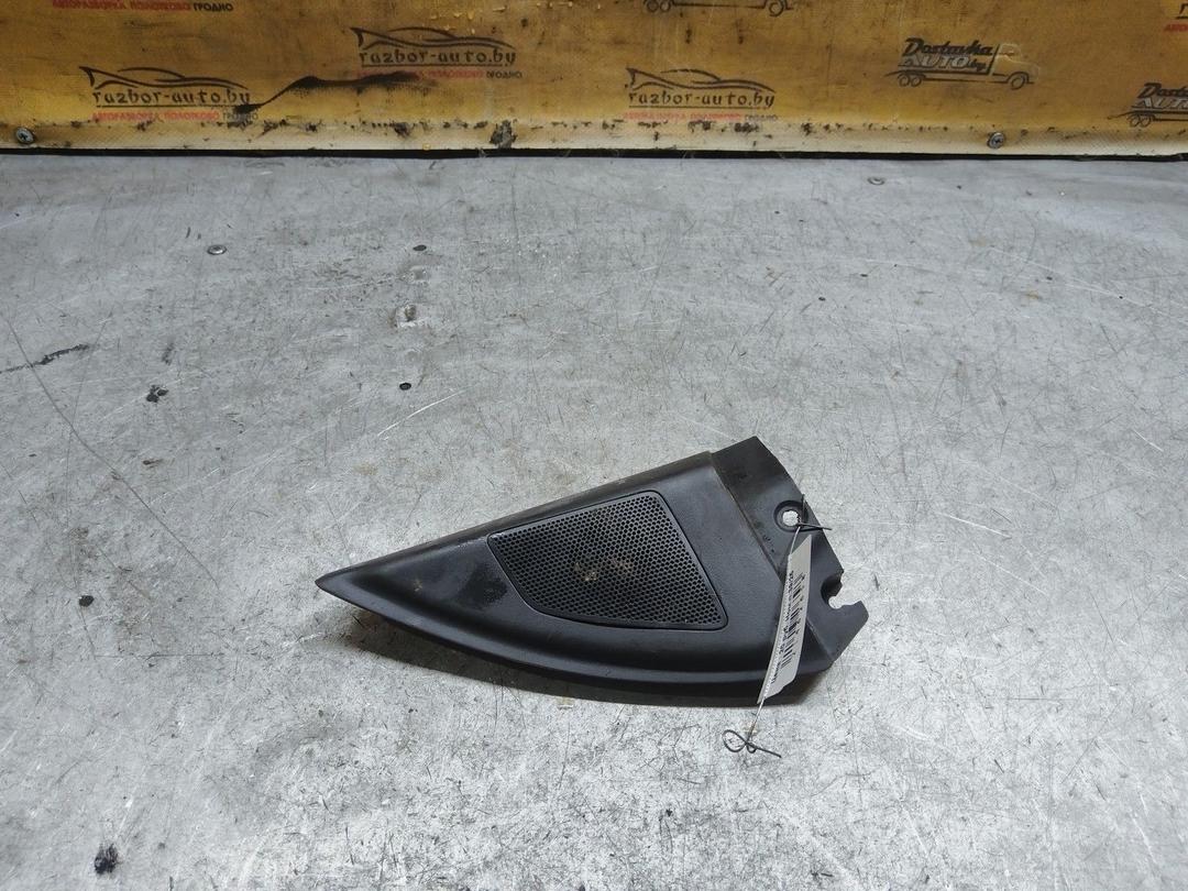 Заглушка зеркала правого NKT8N0 Opel Vectra