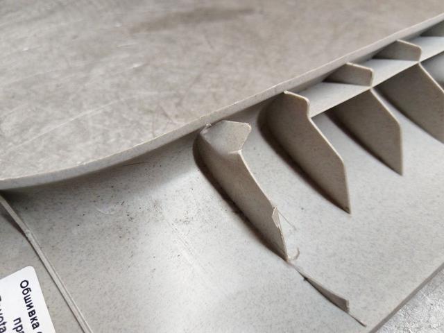 Обшивка стойки передней правой P7K5GX Toyota Yaris купить с доставкой