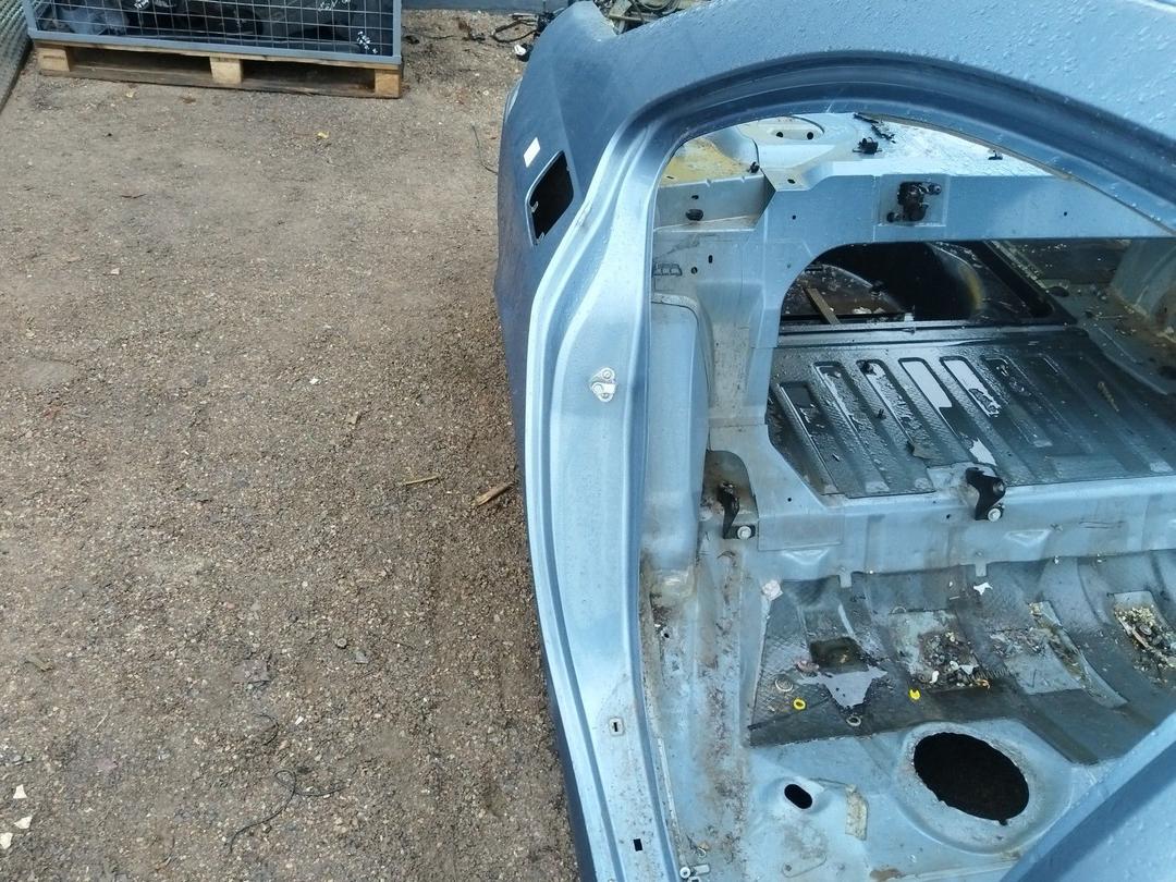 Крыло заднее правое 2UDCU4 Peugeot 607 купить на авторазборке