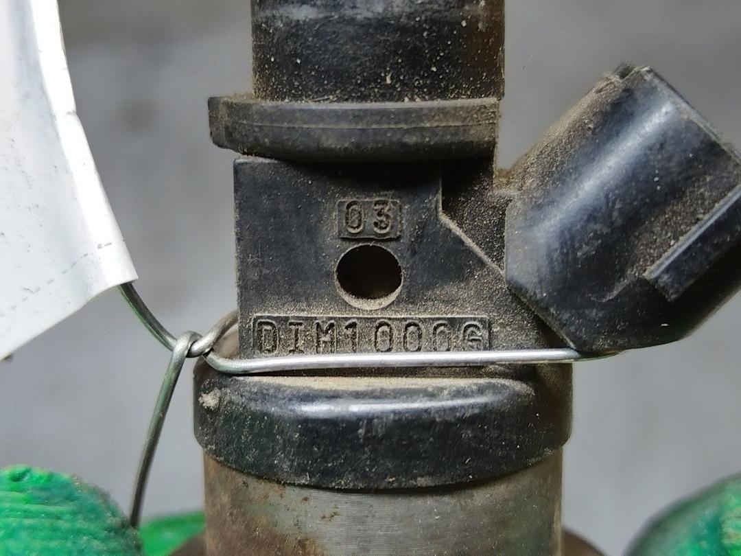 Форсунка SQ59BH Mitsubishi Carisma купить в магазине запчастей бу