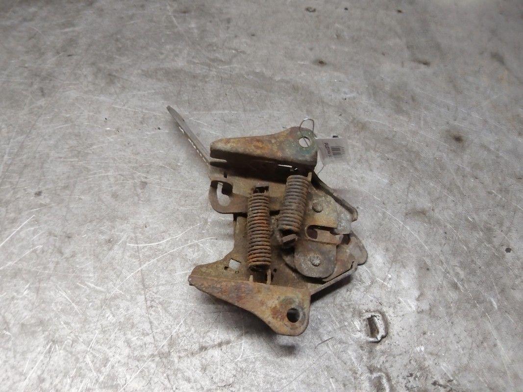 Замок капота UVQIUR Kia Carnival купить с доставкой