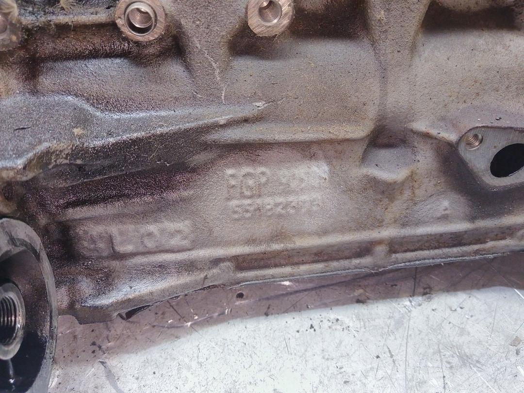 Блок цилиндров UXD3R1 Alfa Romeo 147 undefined