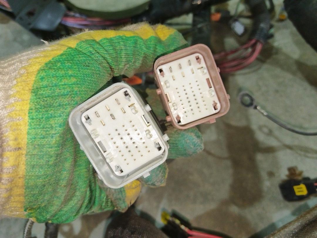 Проводка салона U8WHPO Renault Laguna undefined