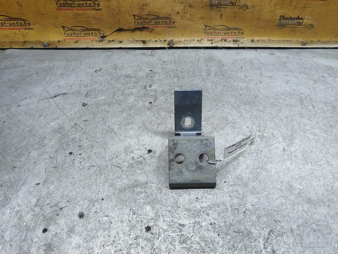 Петля двери передней правой 85707Z Peugeot 607 купить