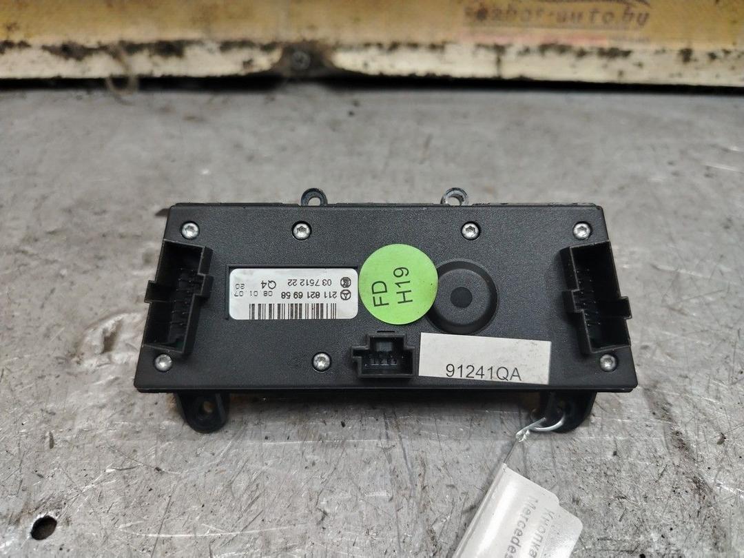 Кнопка парктроника D2H9KC Mercedes E W211 - Фото 3