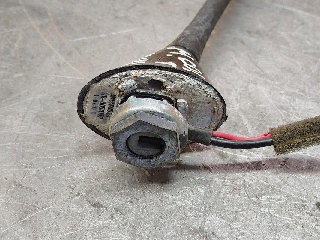 Антенна 5Z33GR Mitsubishi Colt купить в магазине запчастей бу