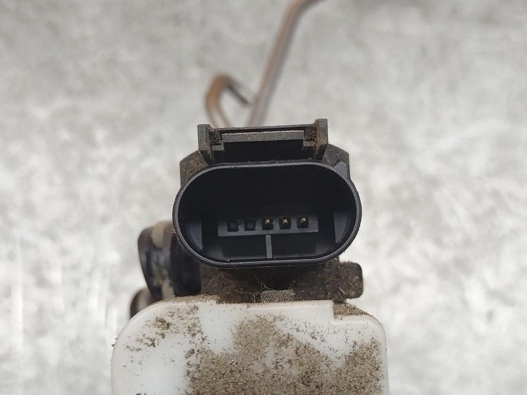 Замок двери передней правой F3COW6 Audi A3 купить в магазине запчастей бу