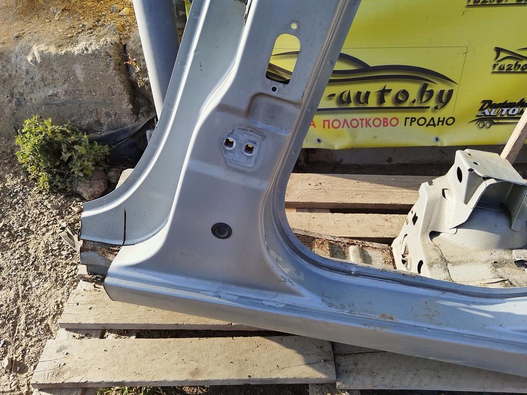 Стойка кузовная центральная левая C87Z4Z Renault Grand Scenic купить