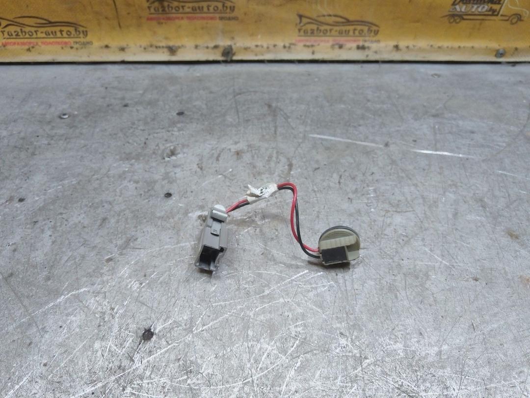 Патрон лампы фонаря 6I1Z7Q Ford Fusion