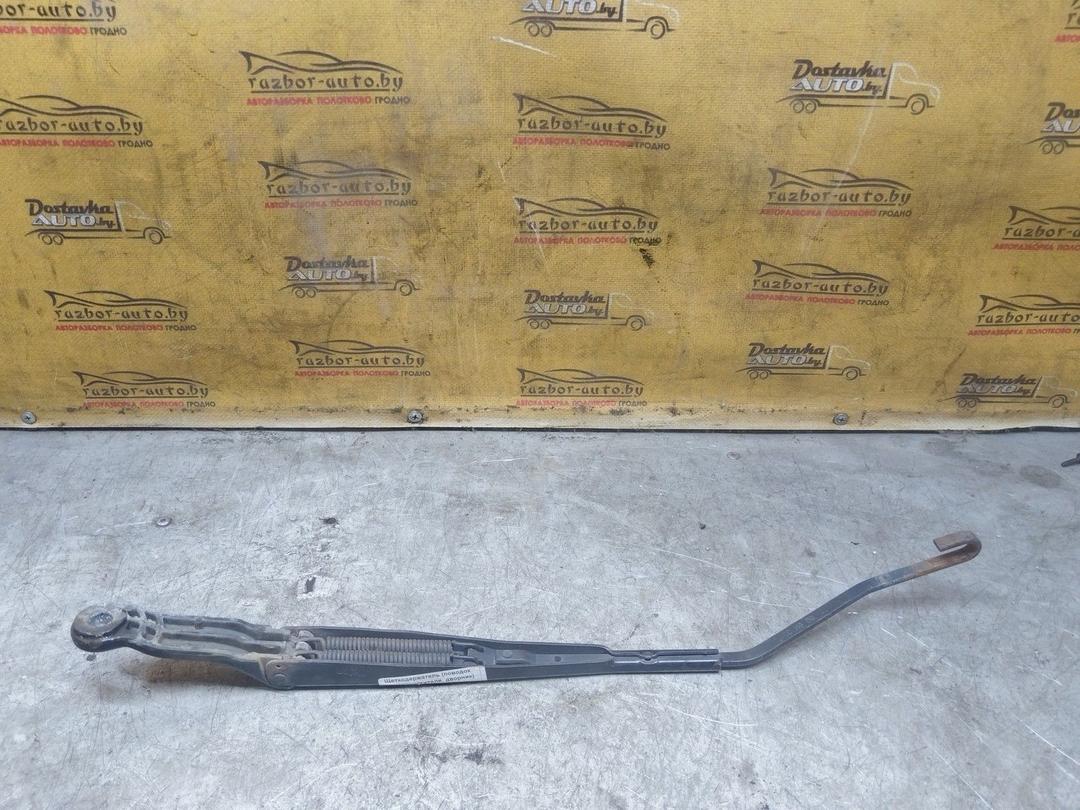 Щеткодержатель (поводок стеклоочистителя, дворник) Q7XXR4 Peugeot 406 undefined