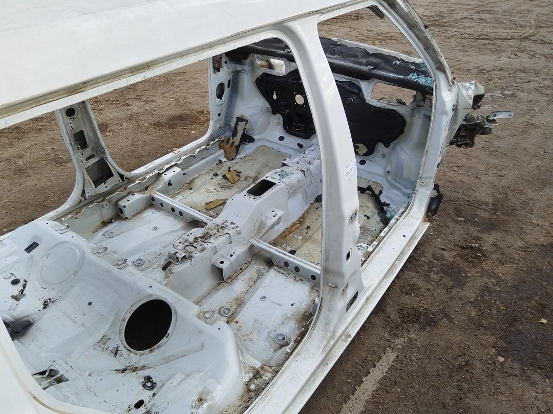 Стойка кузовная центральная правая I5AOIZ Skoda Fabia купить с доставкой