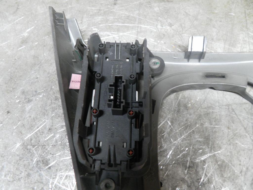 Кнопка аварийной сигнализации 5FJKZ1 Renault Scenic купить с доставкой