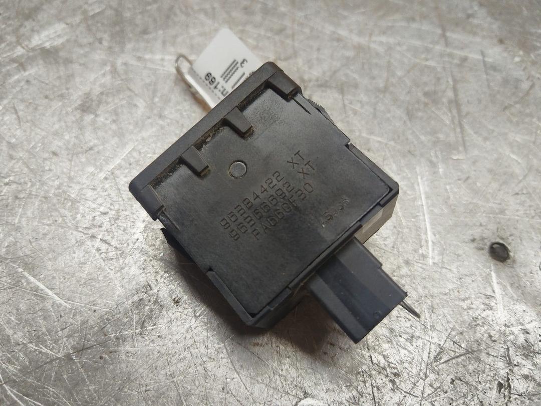 Кнопка корректора фар 7A9WK4 Citroen C4