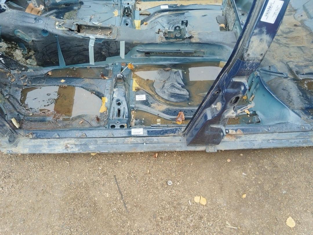 Часть кузова (вырезанный элемент) ZXB5M8 Audi 100