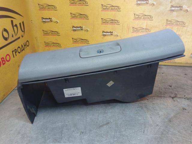 Бардачок DBDJ19 Skoda Octavia купить