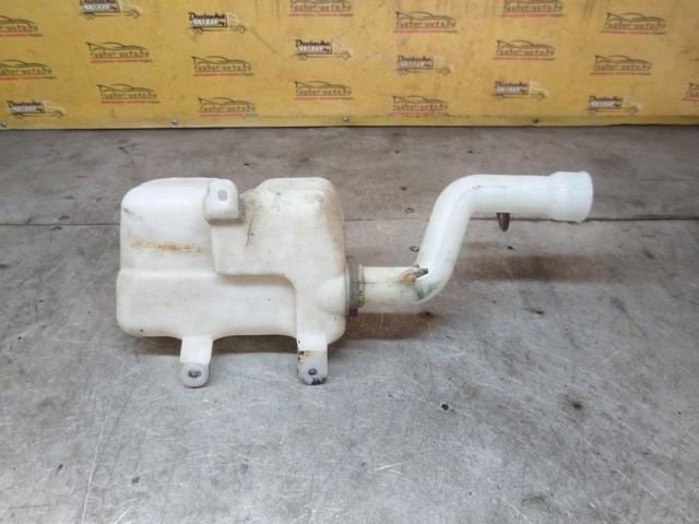 Бачок омывателя L3HICF Kia Carnival купить в магазине запчастей бу