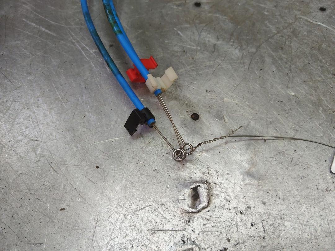 Трос отопителя (печки) 8LZ9E6 Volkswagen Passat купить