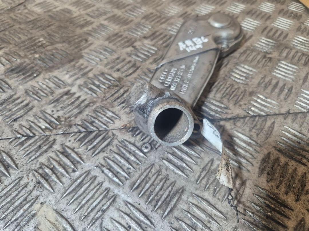 Корпус термостата U9PKGF Audi A4 купить с доставкой