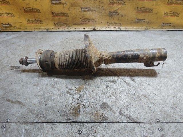 Амортизатор передний правый 8CPEWP Volkswagen Golf