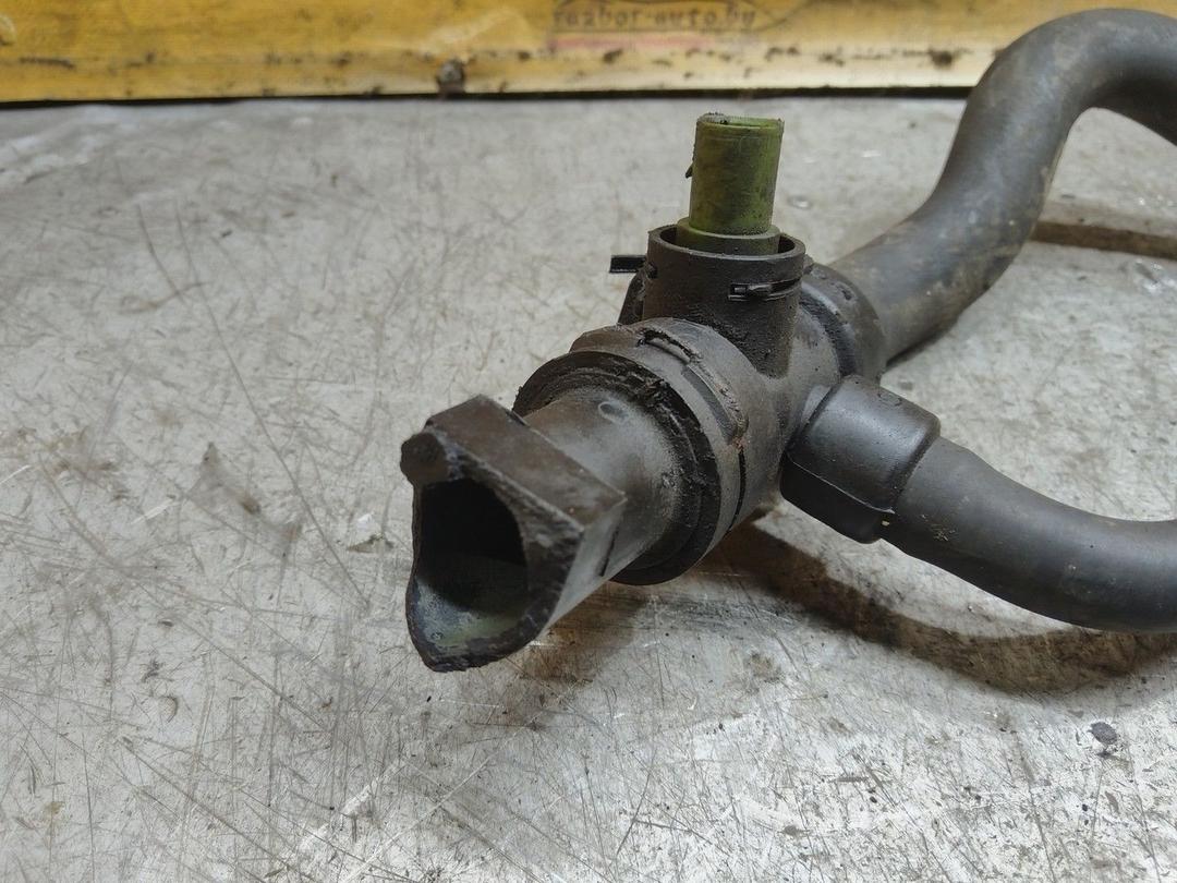 Патрубок радиатора GJHYMH Volkswagen Passat - Фото 2