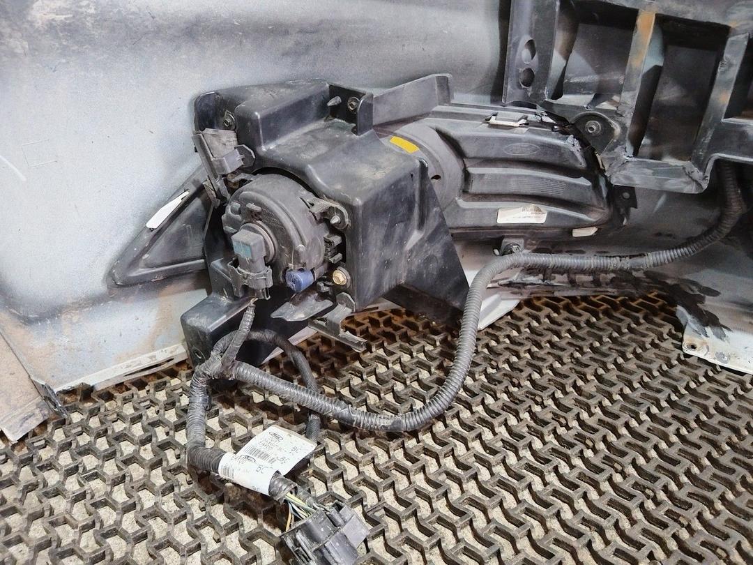 Бампер передний F0272Z Ford Fusion undefined