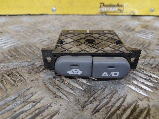 Кнопка кондиционера B468YY Honda HR-V