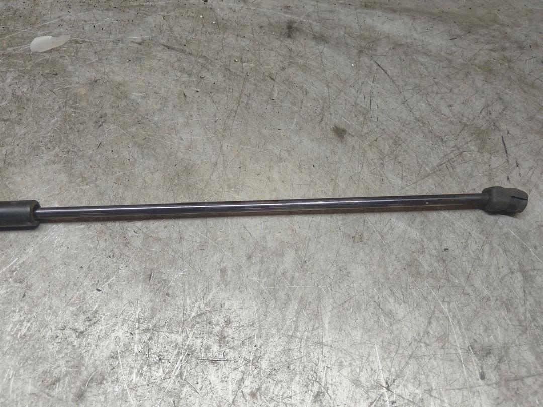 Амортизатор капота JEWDVM Volvo S40 - Фото 3