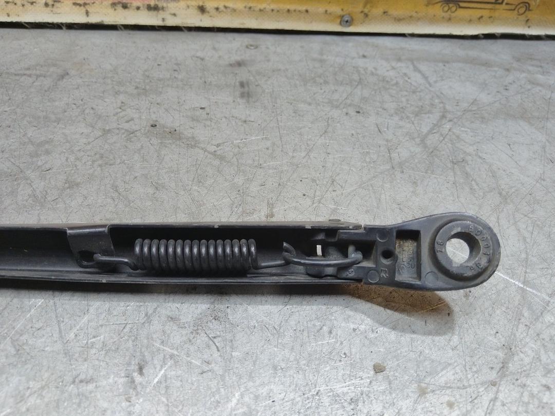 Щеткодержатель (поводок стеклоочистителя, дворник) I9O6I3 Renault Laguna купить с доставкой