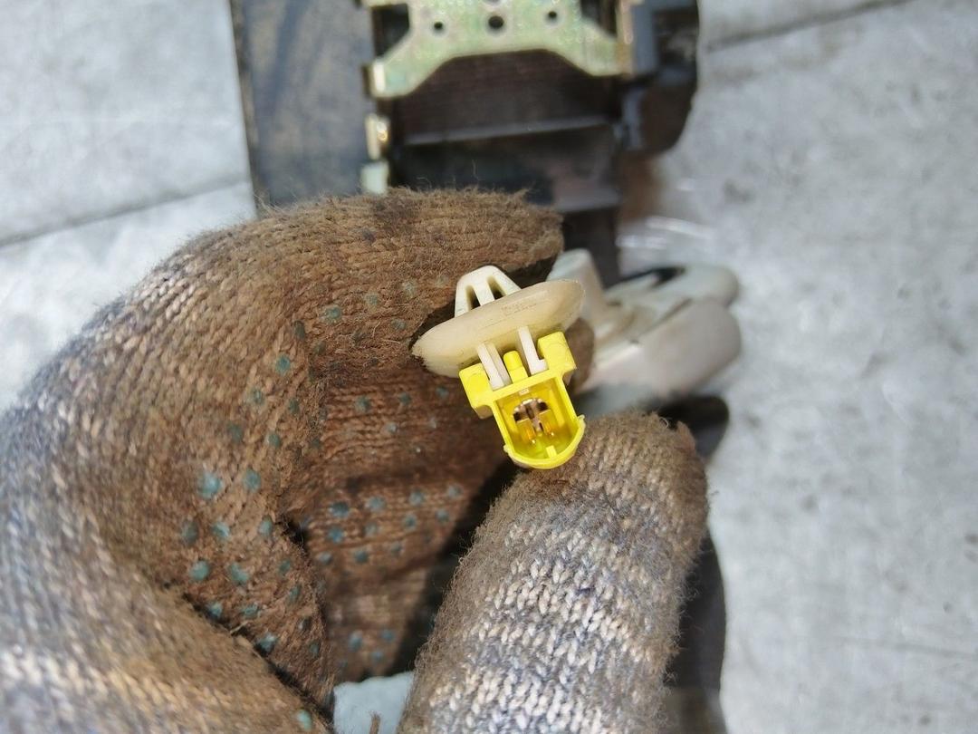 Ремень безопасности передний левый 5NMZRE Volkswagen Golf купить