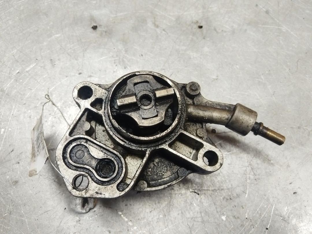 Насос вакуумный OIL1FU Peugeot 607 купить