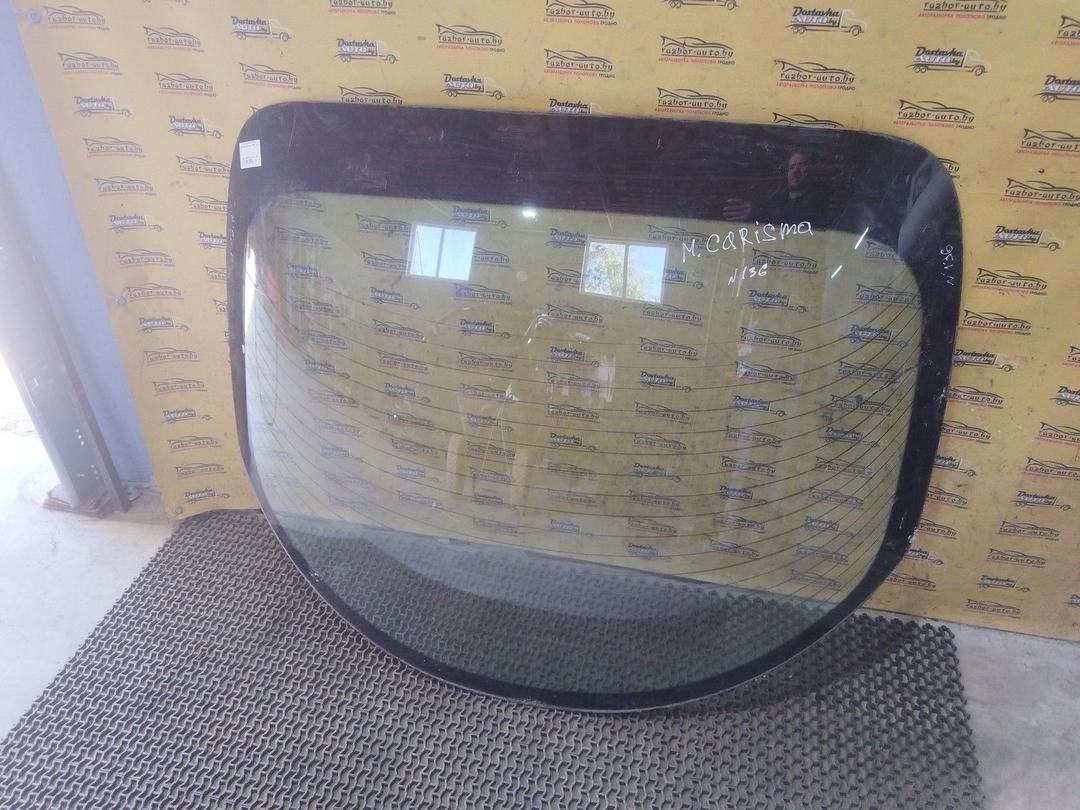 Стекло заднее YR77L8 Mitsubishi Carisma - Фото 1