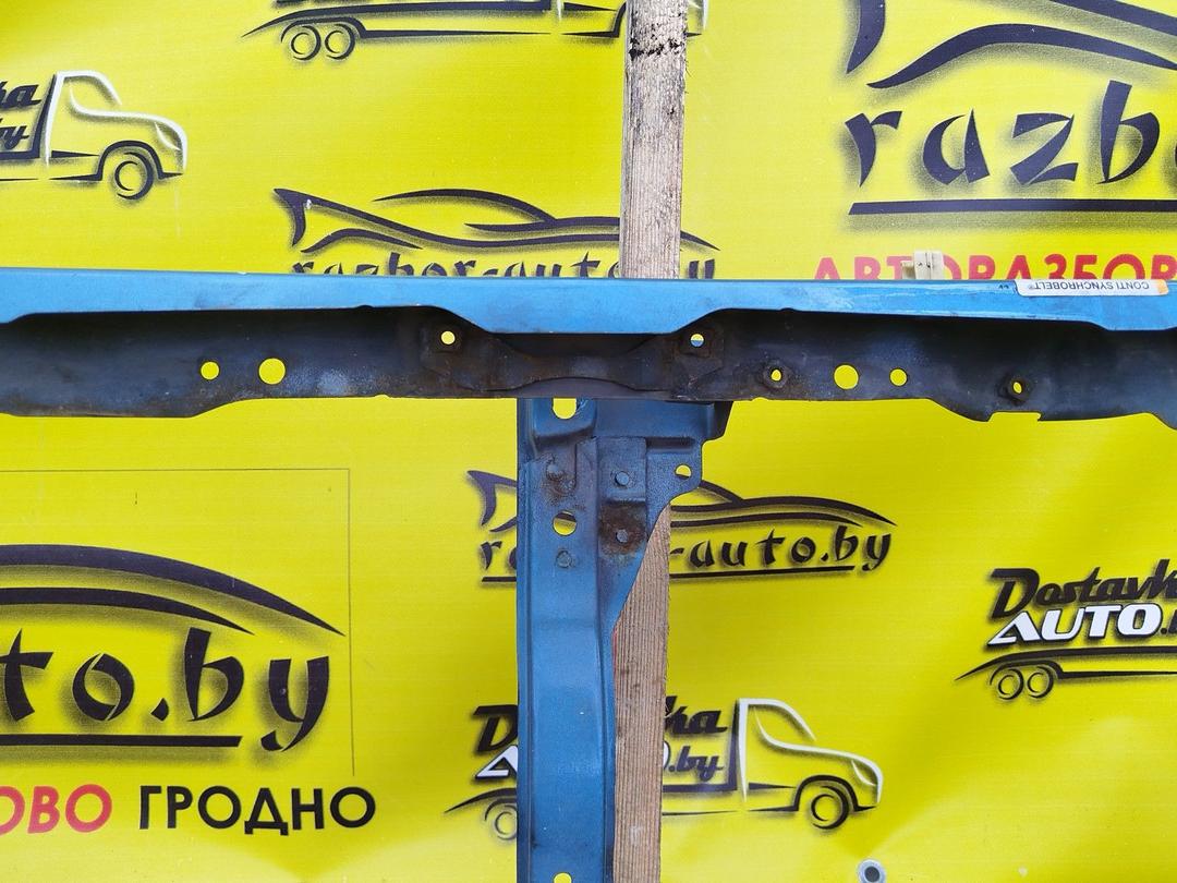 Передняя панель крепления облицовки (телевизор) 5OPVVL Mazda Premacy undefined