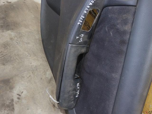 Обшивка двери задней правой (дверная карта) Y6U92B Toyota Corolla купить с доставкой