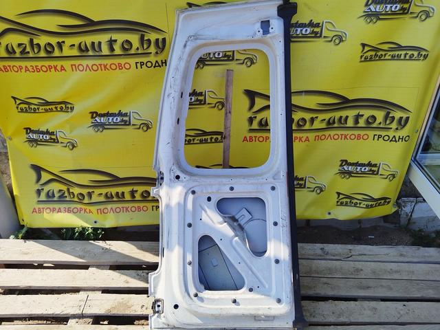 Дверь задняя распашная правая YMW2V1 Volkswagen Caddy купить на авторазборке