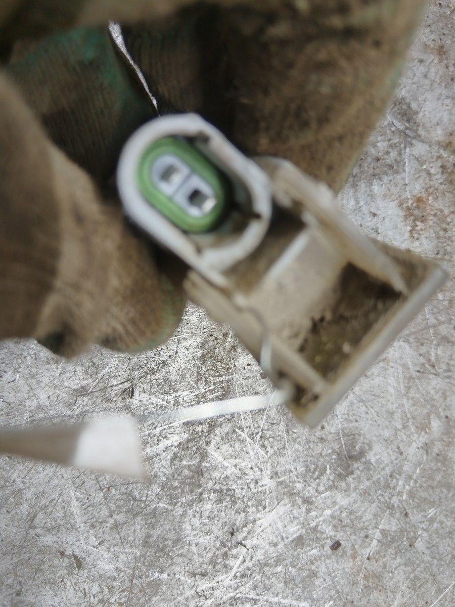 Подсветка номера 9U6XAY Renault Master купить в магазине запчастей бу