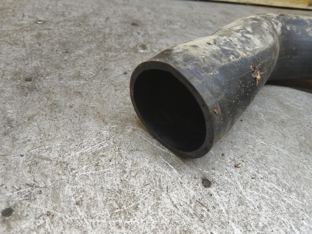 Патрубок интеркулера 5MJMEE Opel Vectra купить