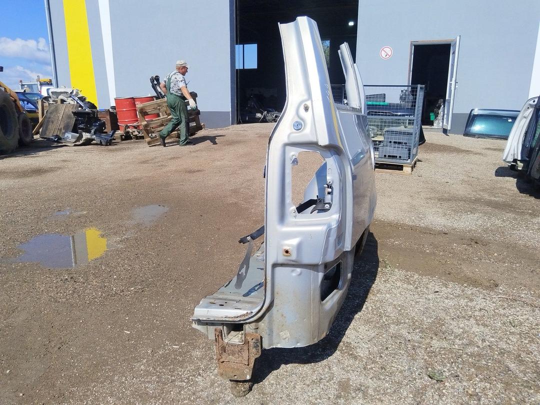 Крыло заднее правое EFR29M Ford Galaxy купить в магазине запчастей бу