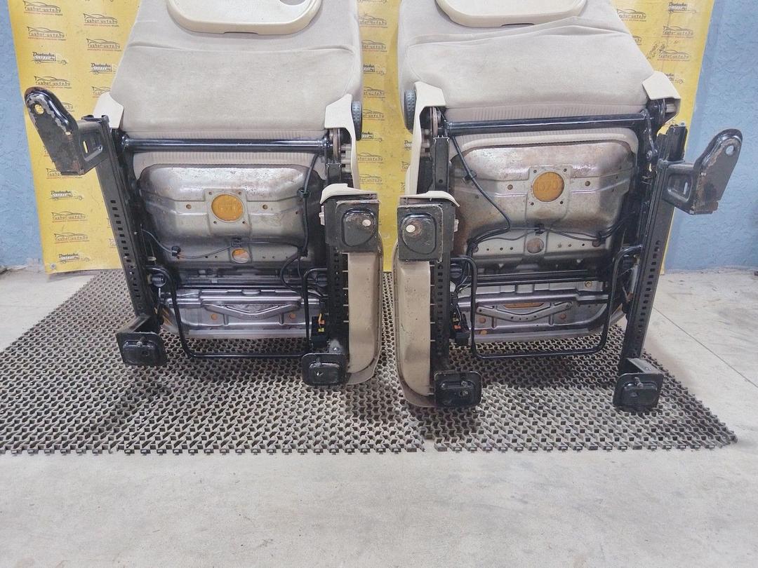 Салон (комплект сидений) 47RSOT Ford C-Max undefined