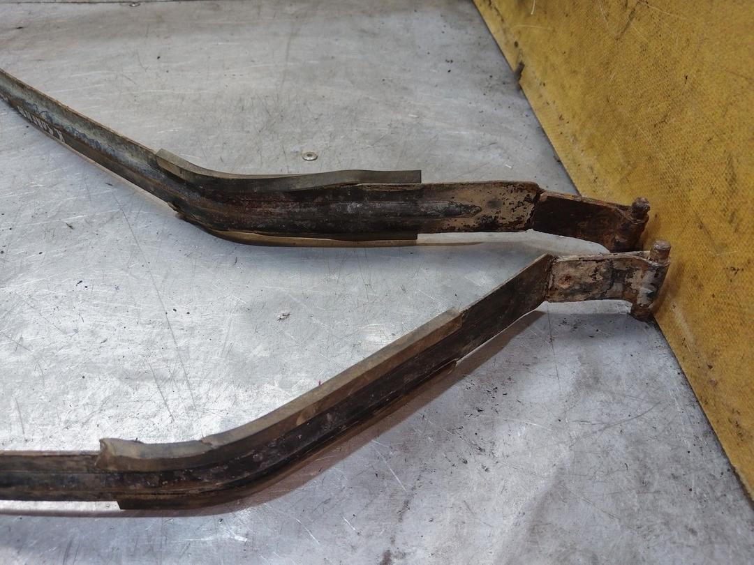 Крепление топливного бака WTO8T7 Kia Sorento - Фото 2