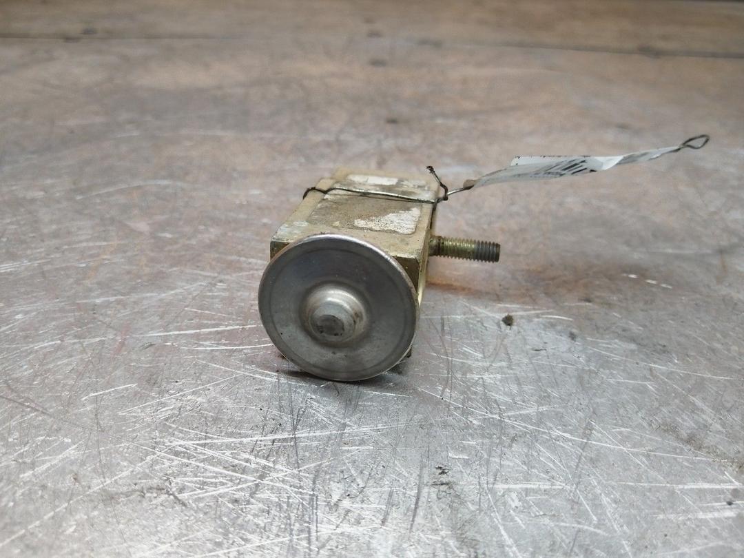 Клапан ТРВ (расширительный) кондиционера R1T0O3 Renault Kangoo