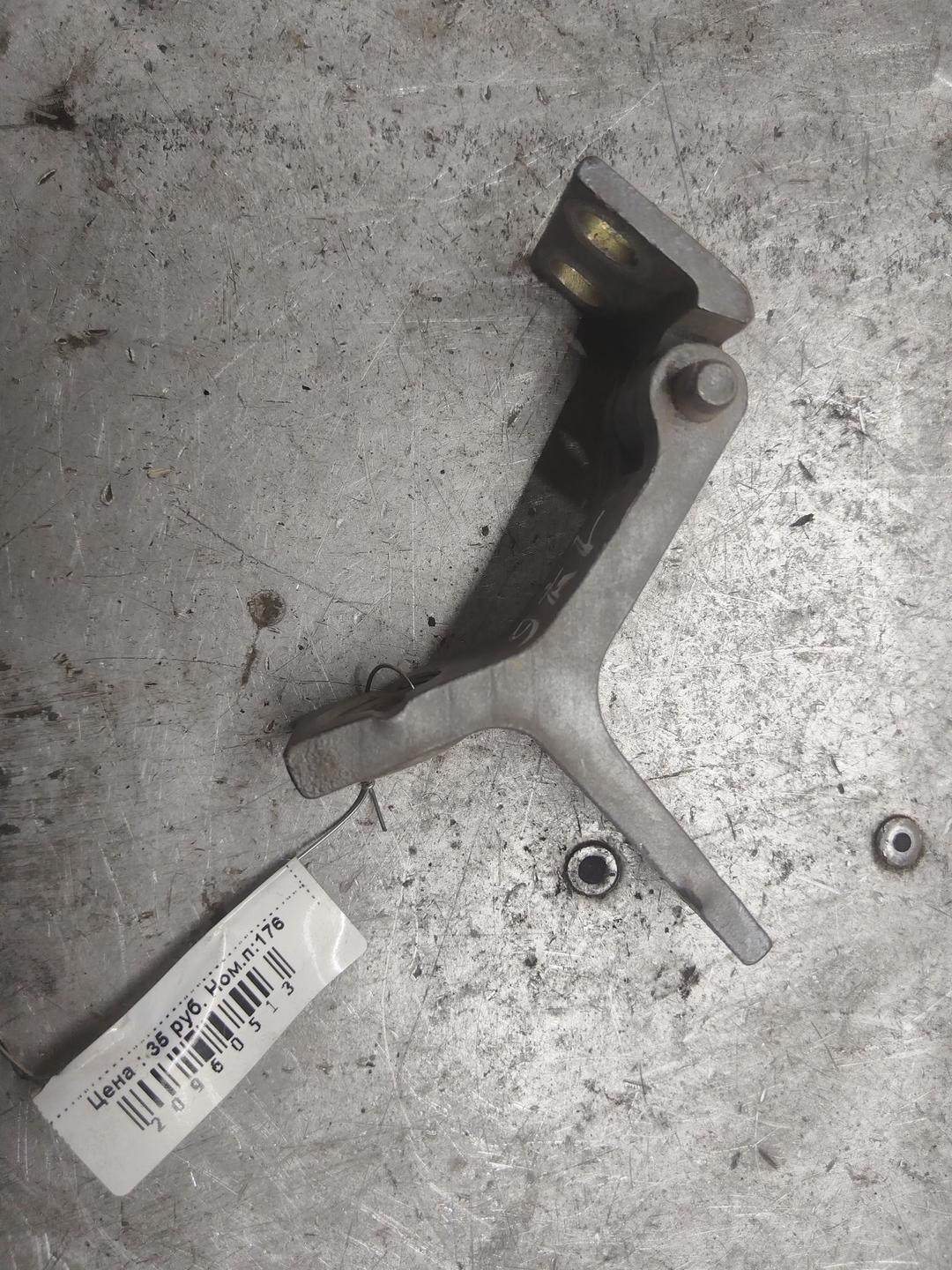 Петля двери задней правой WWRR2F Audi 80 купить с доставкой