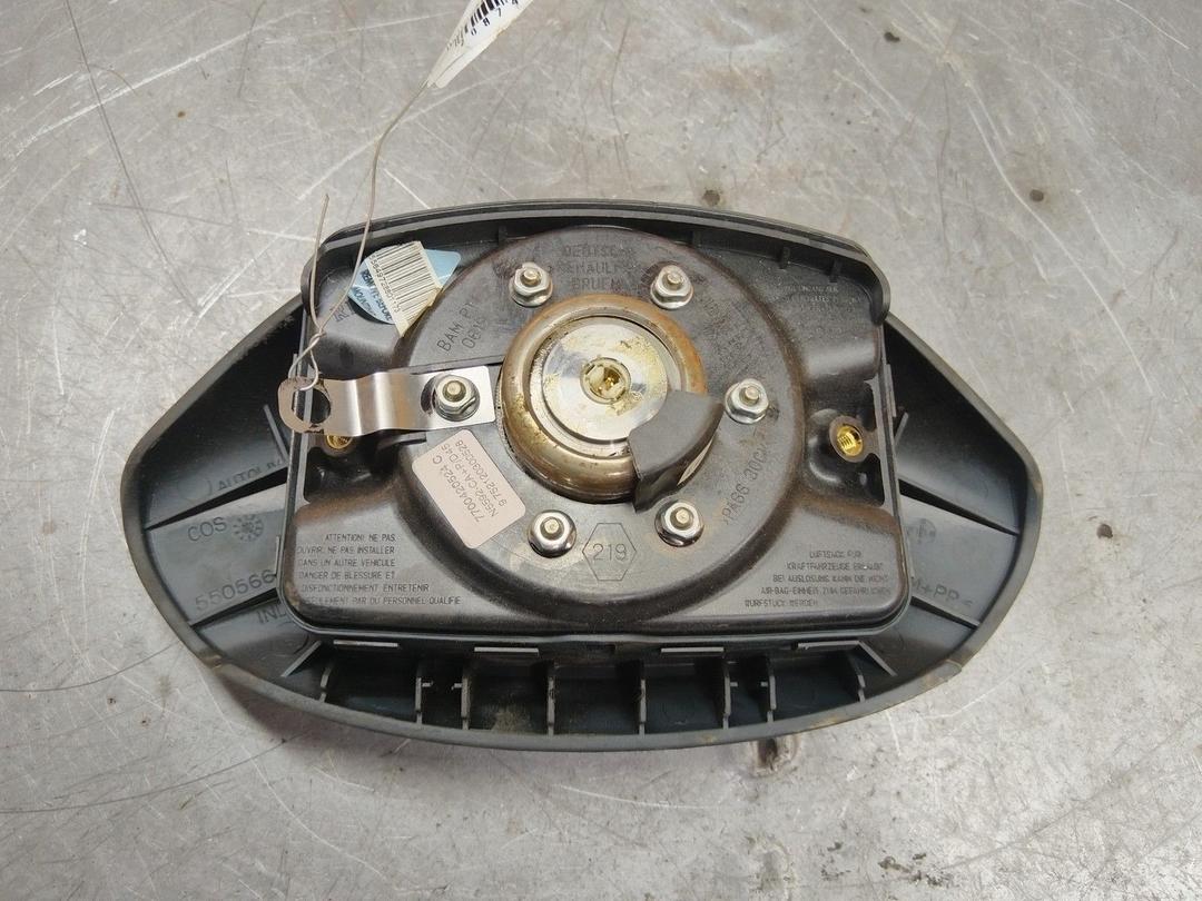 Подушка безопасности водителя MQ7L83 Renault Scenic купить