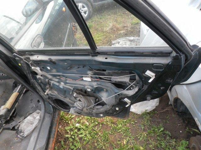 Ручка внутренняя задняя правая J9P6M0 Mazda 323F