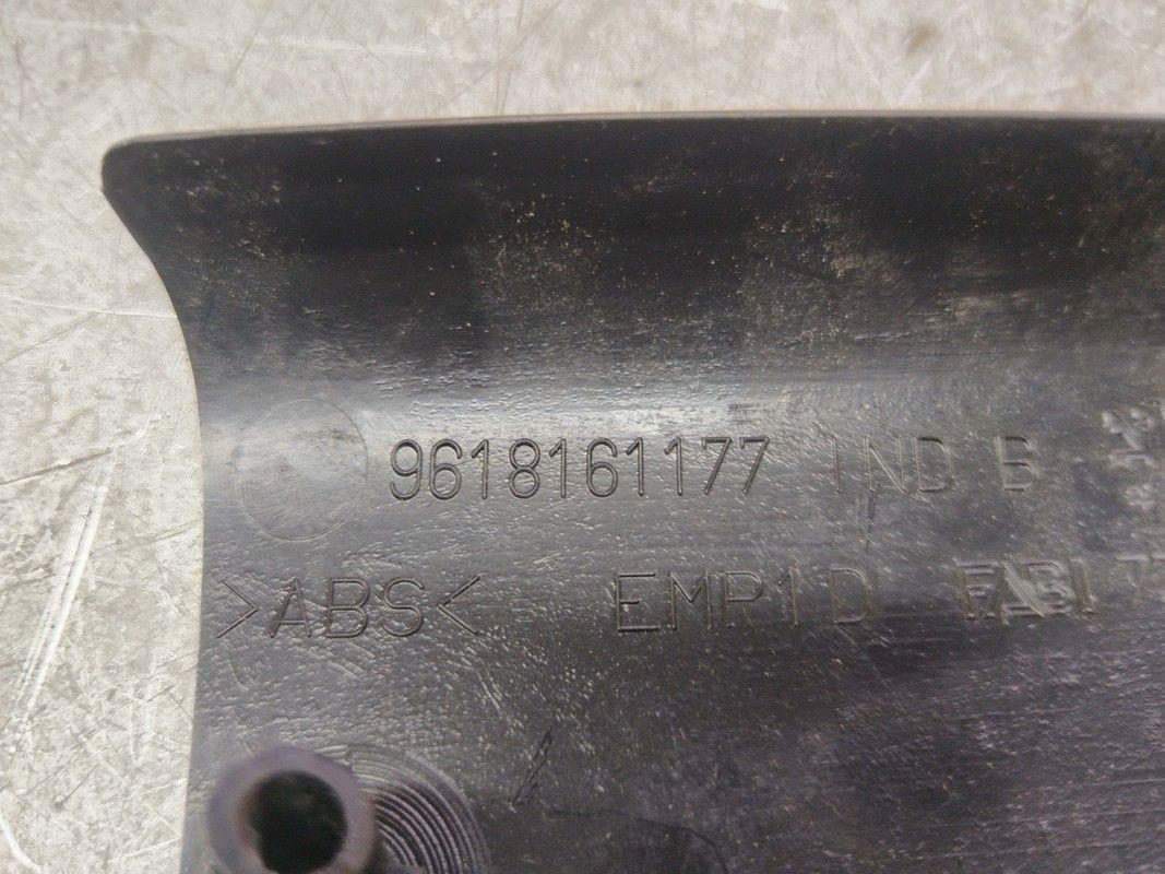 Накладка крыла (уголок зеркала) переднего правого SI1U7Q Peugeot 406 купить с доставкой