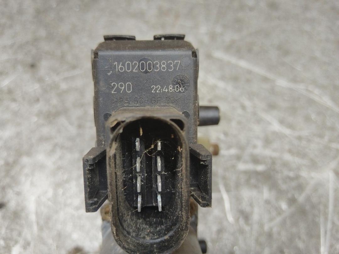 Моторчик стеклоподъемника передний левый P90ZJ9 Audi A6 купить на авторазборке