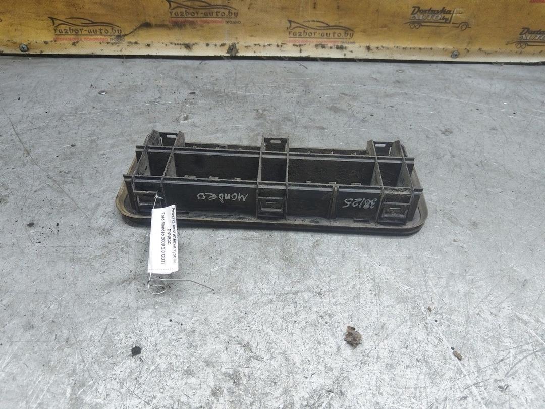 Решетка вентиляции кузова DNNB0C Ford Mondeo купить с доставкой