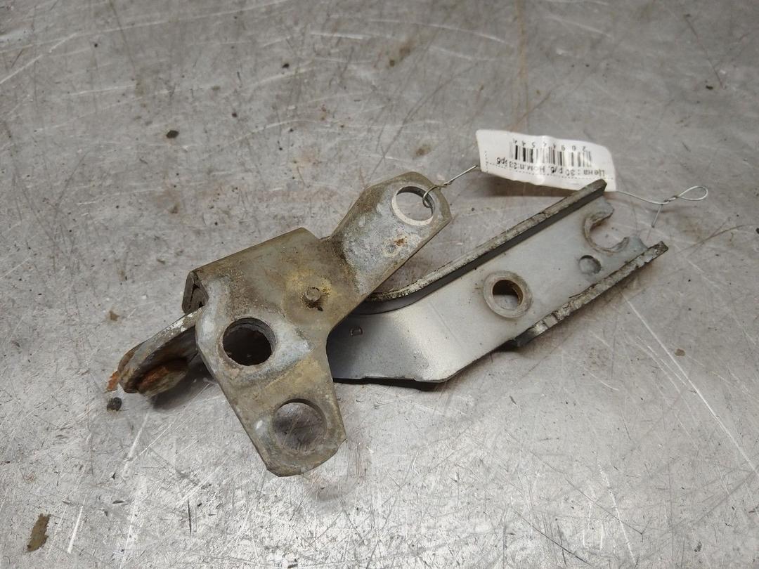 Петля капота правая 9V14C9 Citroen C5