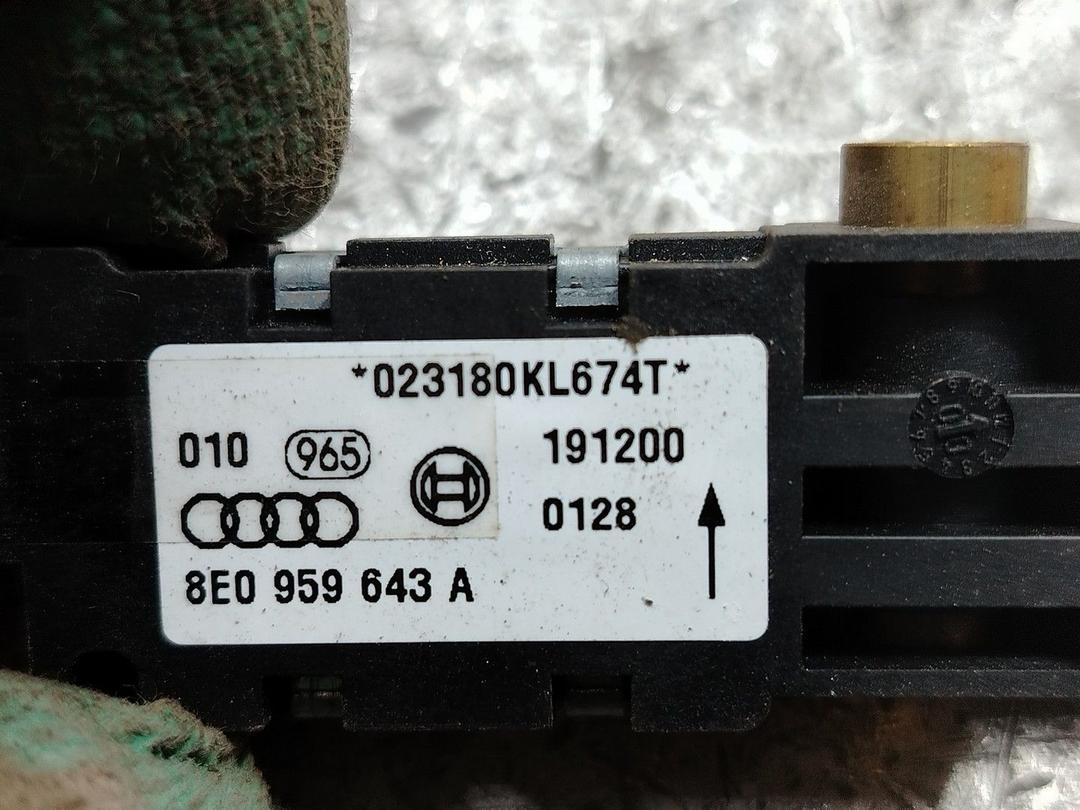 Датчик удара WKZO96 Audi A4 - Фото 4